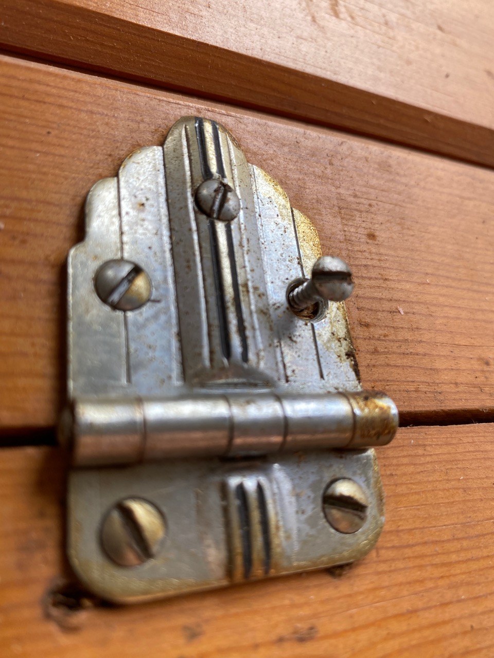 Four vintage cabinet hinges w/ screws (set of 4)