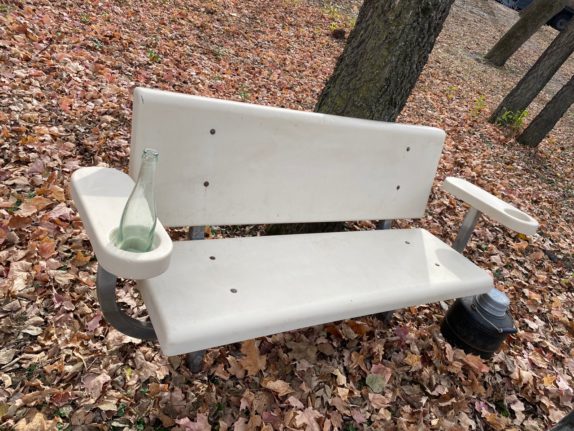 Fiberglass bench w/ drinkholders